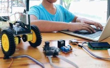 上海童程童美 网络投资管理与教育咨询的新趋势